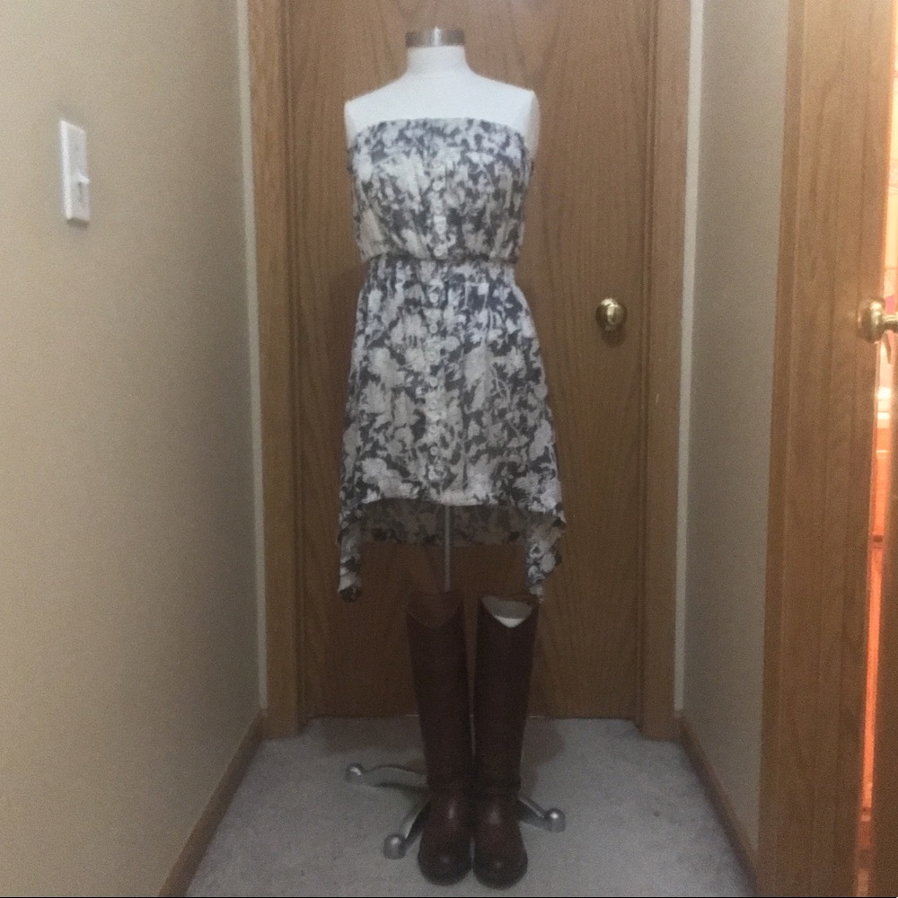 Imaginary voyage sleeveless dress